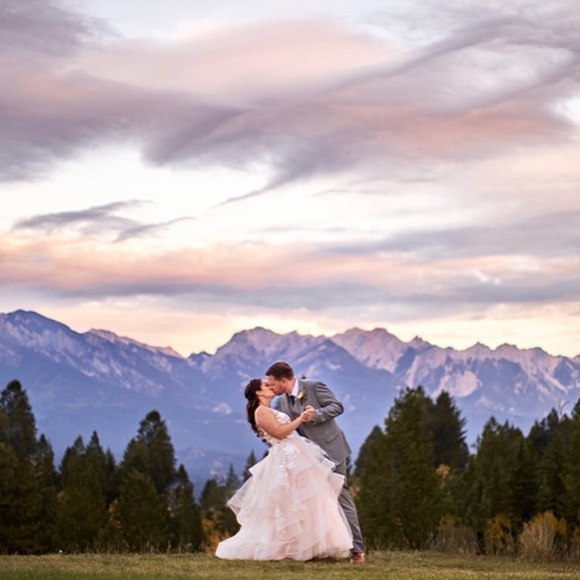 Meet your Posher, Erica - Picture 4 of 10